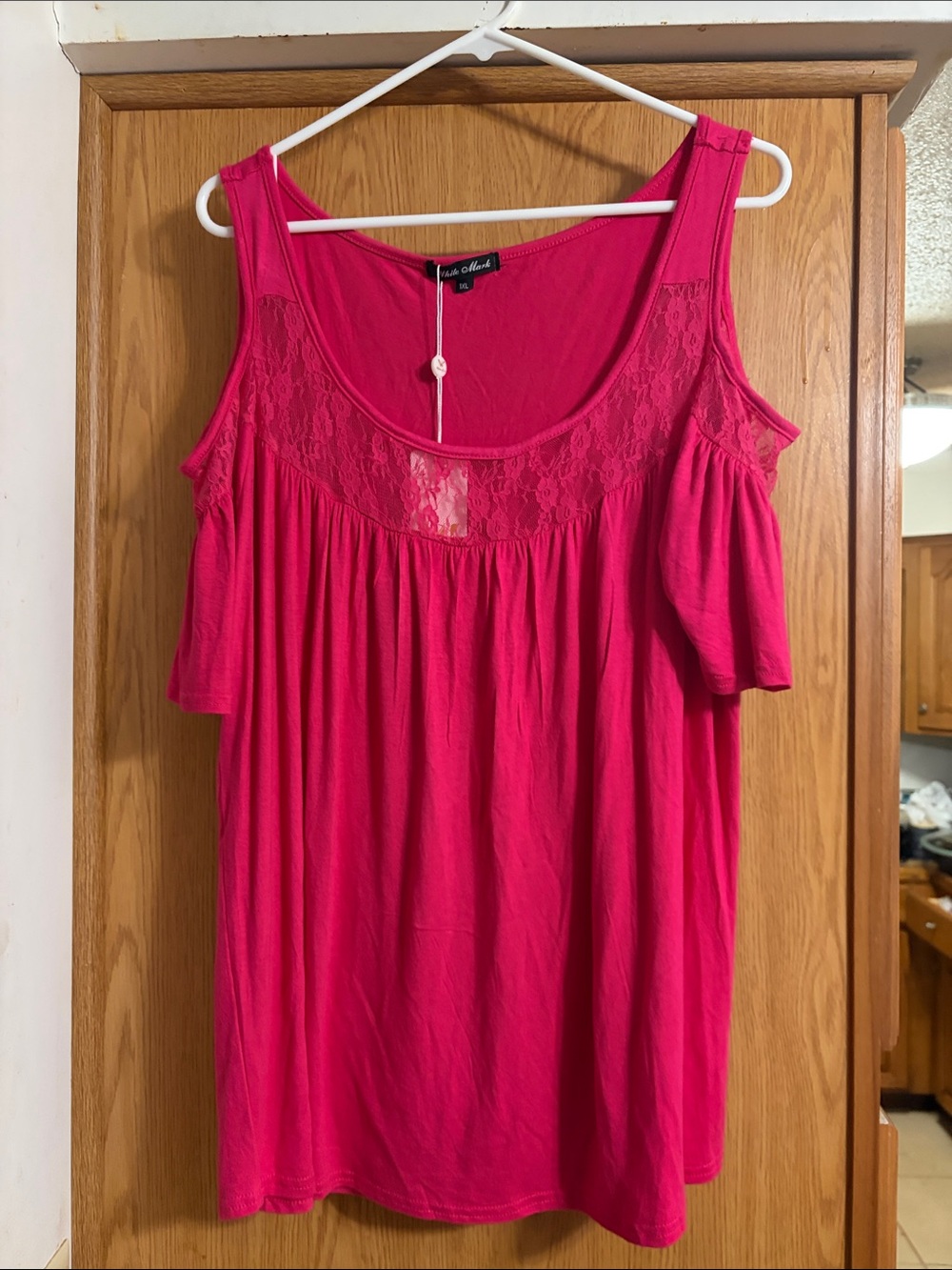 White Mark Hot Pink Lace Yoke Cold-Shoulder Tank